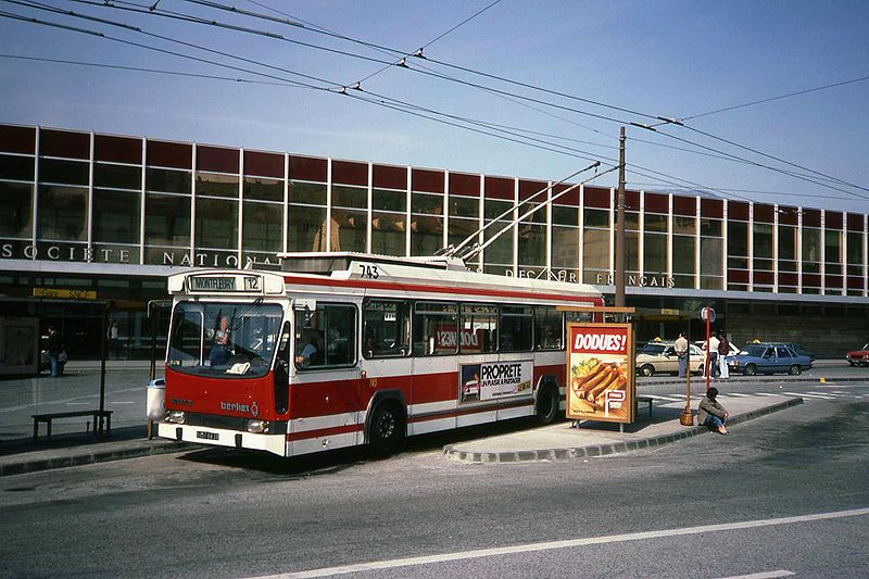 Berliet E100 Grenoble.jpg