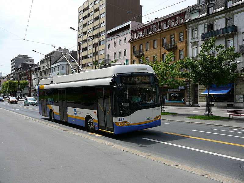 Trolleybus_La_Chaux_de_Fonds.jpg