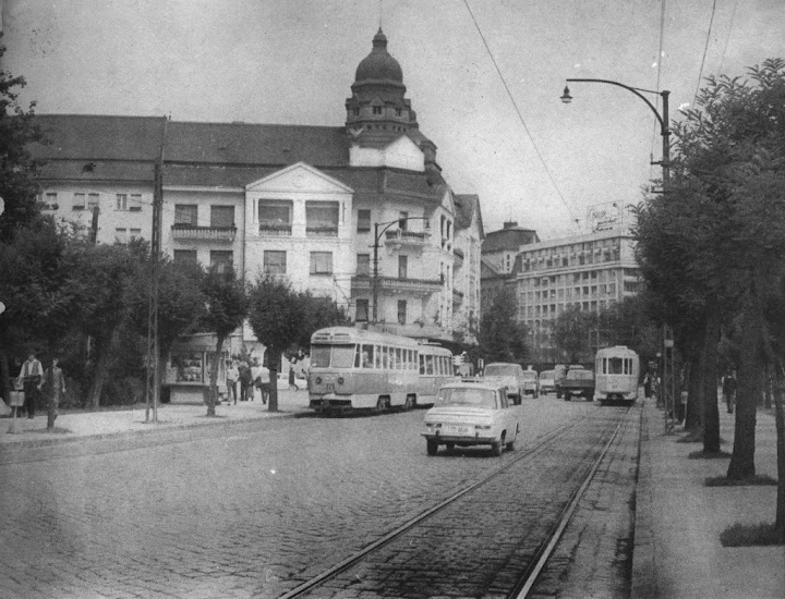 linii tramvai spre piata victoriei 1969.jpg
