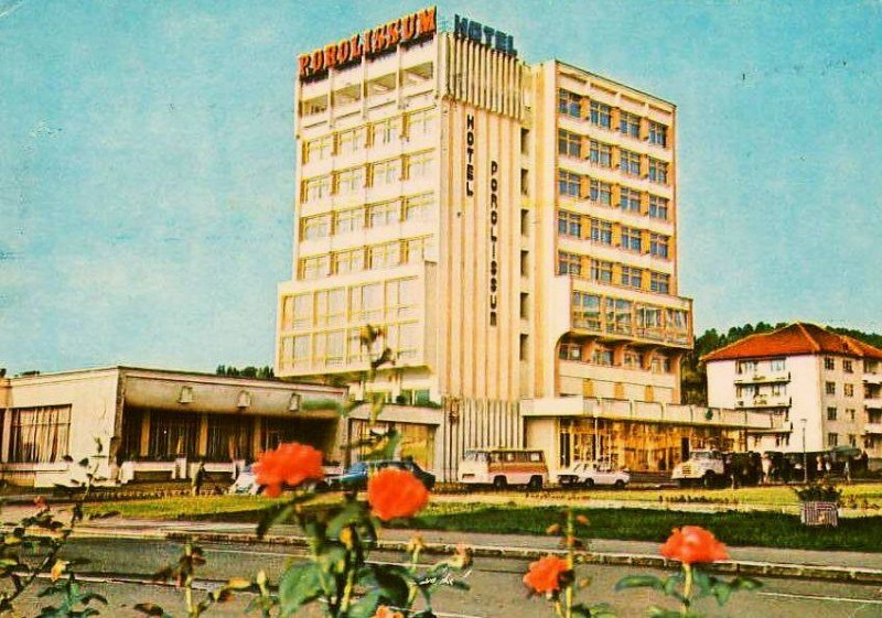 Zalau - Hotel Porolissum - anii 70.jpg
