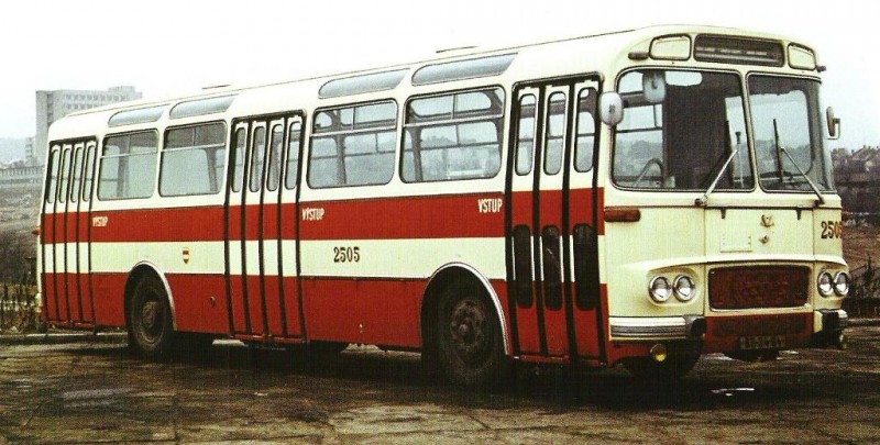 1971-1972_KAROSA-ŠM11.1628_a.jpg