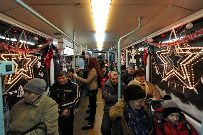 Cluj 2016 tramvai Mos Craciun 1.jpg
