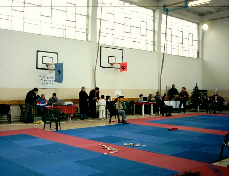 Cupa Medias Shotokan 13.12.2003 (2).jpg