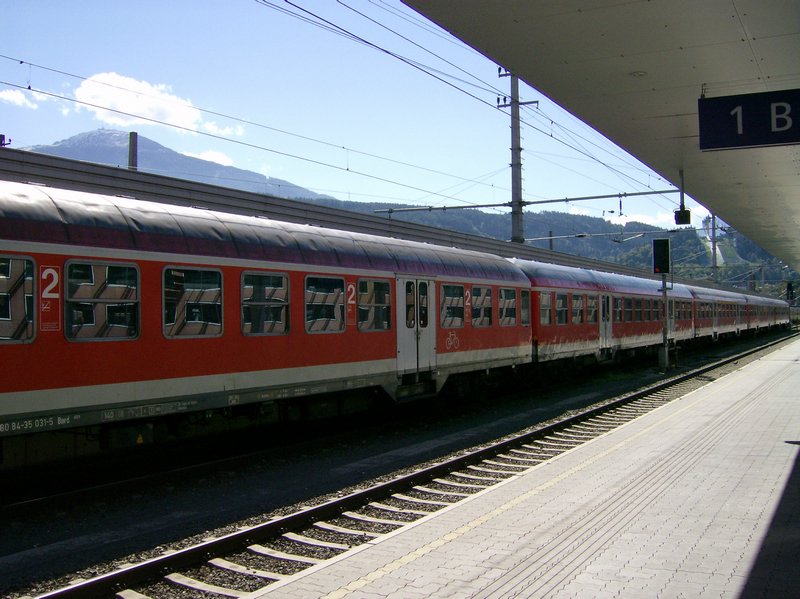 Innsbruck Hbf. -80 84-35 031-5.JPG