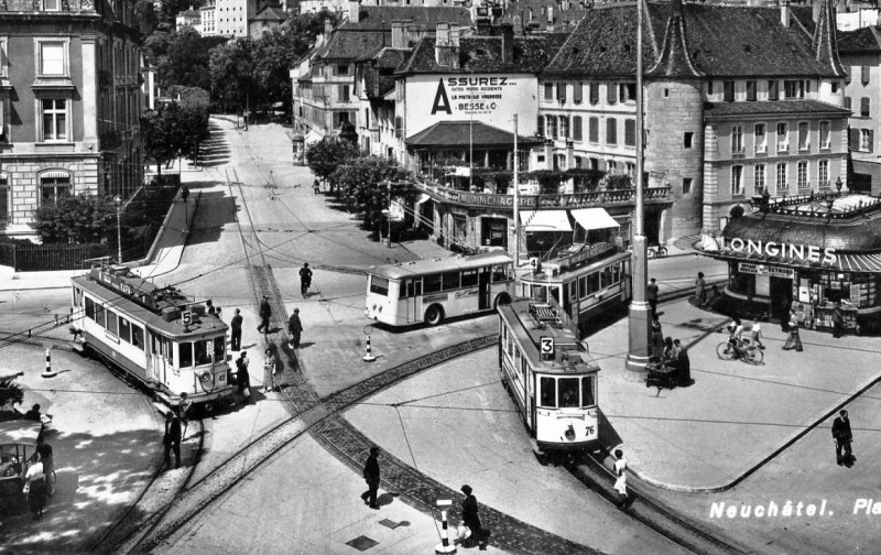 Neuchatel trolleybus and trams.jpg
