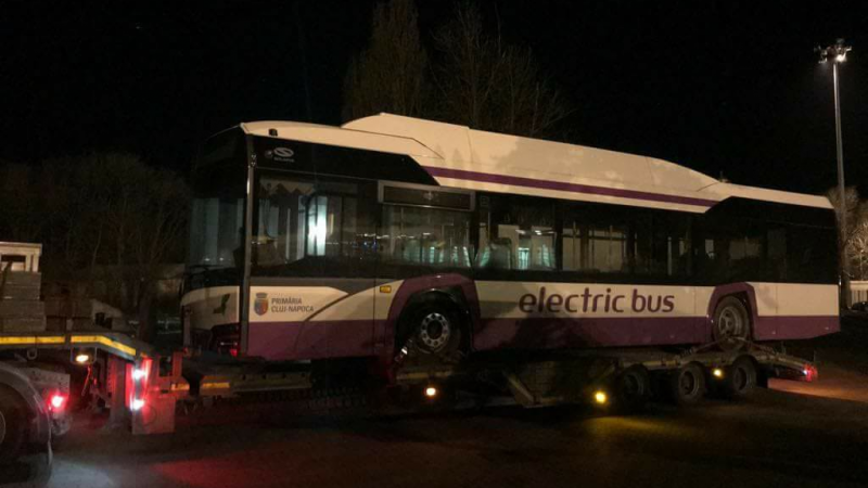 electric_bus_15269400.png