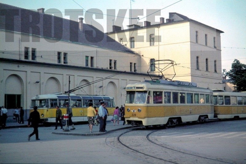 35mm-Slide-ROMANIA-Timisoara-Tram-Strassenbahn-220-1971.jpg
