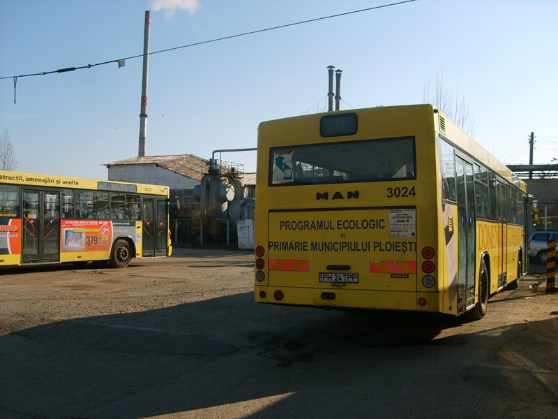 3024 -garaj autobuze RATP.jpg