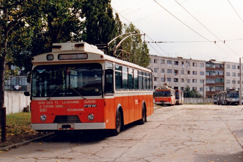 681a-1996-140619.jpg