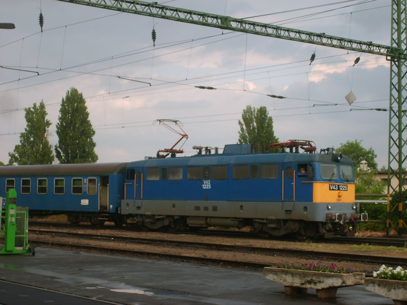 Szeged pu. V43 1225 a.JPG