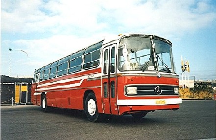 y(1972-1982) #1142 338-775 35 autobuze MERCEDES 0302 interurban Diesel 210CP cil.6vert. 50 locuri (cu aer cond.) made(D-Mercedes) asamblat(D-Mercedes).jpg