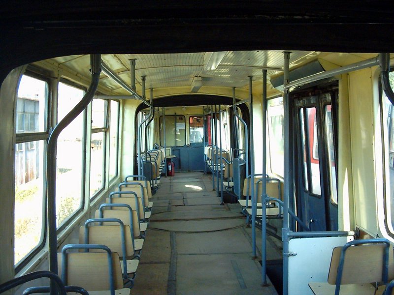 RATBv trams -18c.JPG