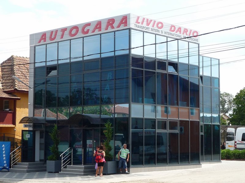 Autogara LIVIO DARIO Alba Iulia.JPG