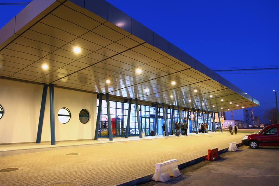 Aeroportul Transilvania 2013 3.jpg
