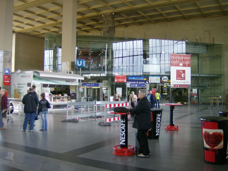 1 Westbahnhof Wien.JPG