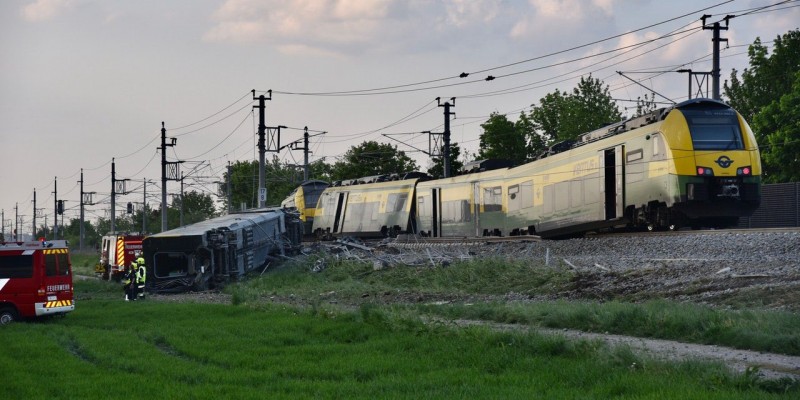 Accident-tren-Austria-2.jpg