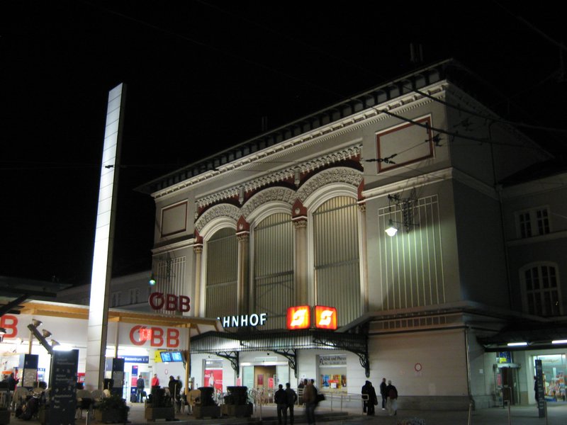 Hauptbahnhof Salzburg.JPG